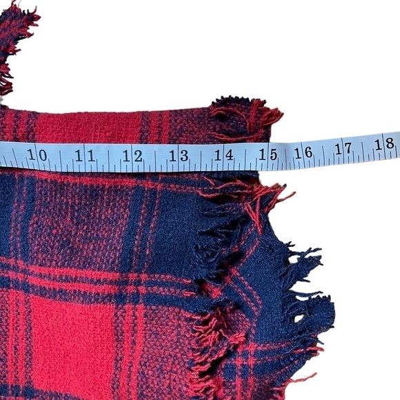 Etwo Women’s Red Black Plaid Open Blanket Sweater Vest SZ M/L Raw Edged Fringe - Picture 9 of 15